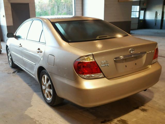 4T1BE30K85U426351 - 2005 TOYOTA CAMRY LE GOLD photo 3