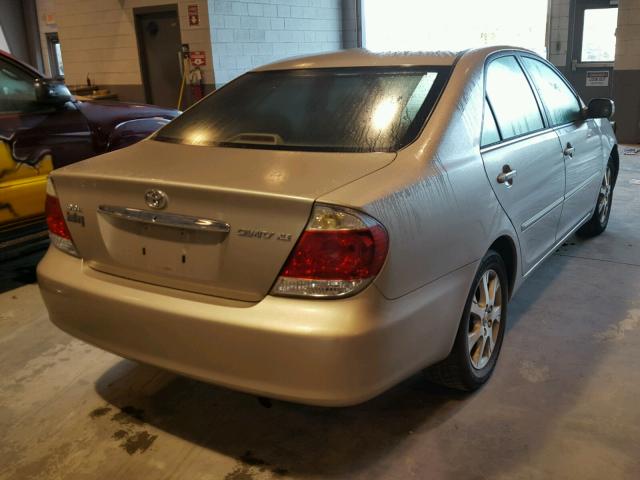 4T1BE30K85U426351 - 2005 TOYOTA CAMRY LE 金色 照片 4