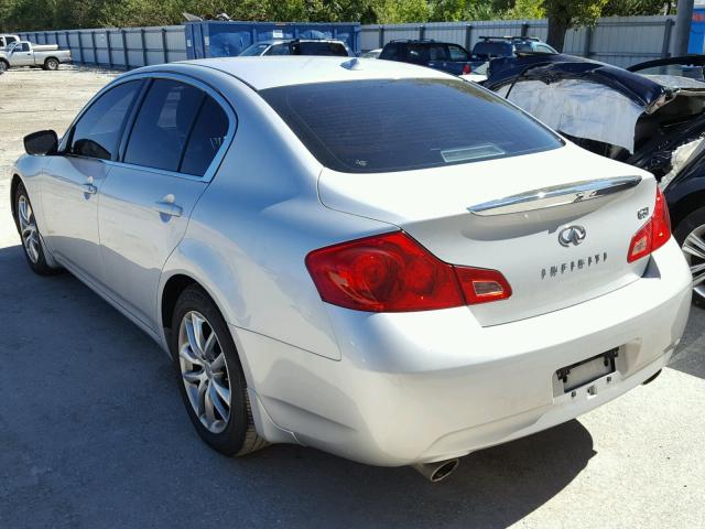 JNKCV61E09M013377 - 2009 INFINITI G37 BASE SILVER photo 3