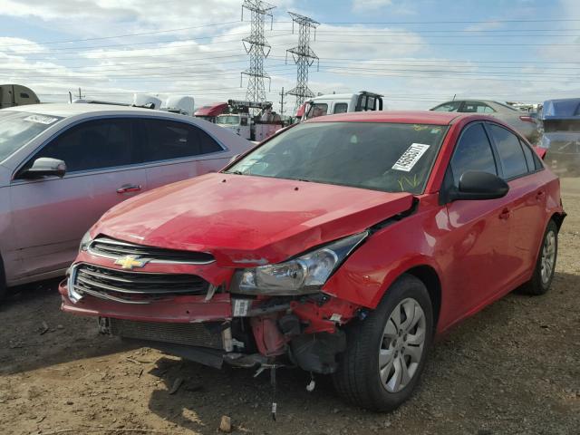 1G1PA5SH9F7256710 - 2015 CHEVROLET CRUZE LS RED photo 2