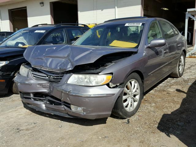 KMHFC46F36A048160 - 2006 HYUNDAI AZERA SE GRAY photo 2