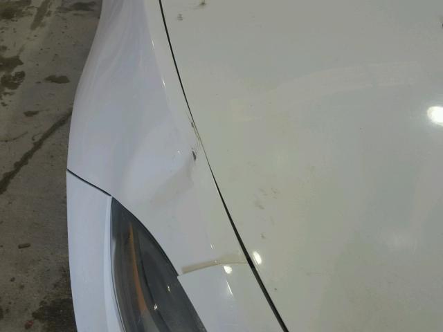 1C3CDFBA4DD347781 - 2013 DODGE DART WHITE photo 9