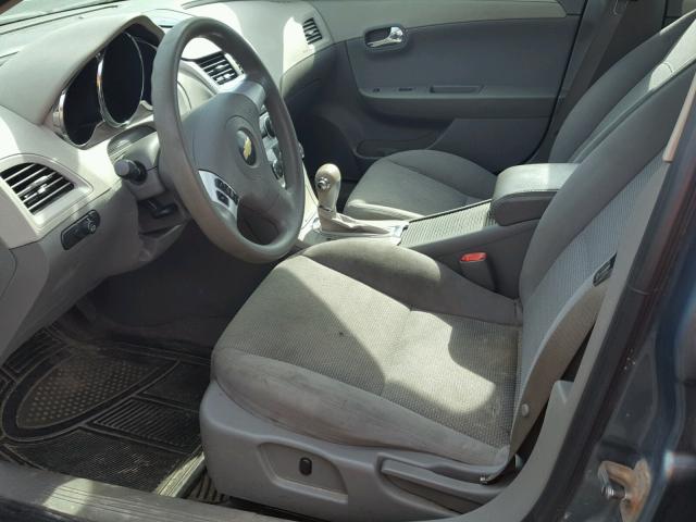 1G1ZG57B894158432 - 2009 CHEVROLET MALIBU LS ლურჯი ფოტო 5
