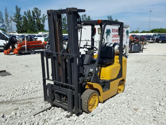 580534A - 2010 CATERPILLAR FORKLIFT YELLOW photo 2