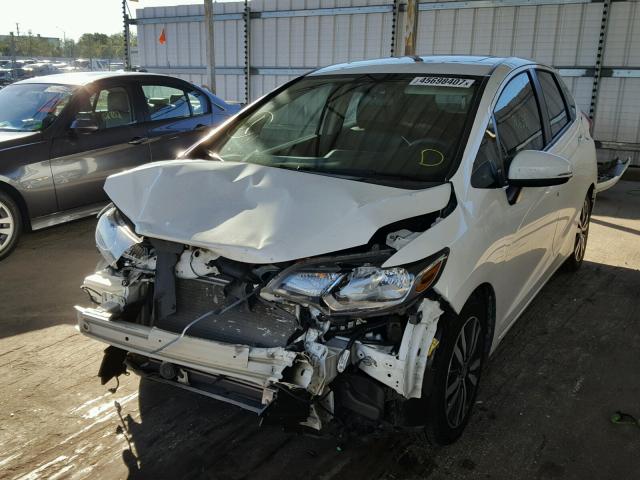 3HGGK5H82FM732928 - 2015 HONDA FIT WHITE photo 2