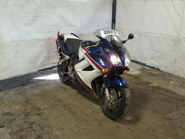 JH2RC46687M900317 - 2007 HONDA VFR800 TWO TONE photo 1