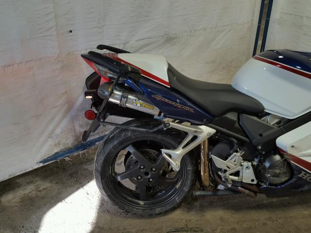 JH2RC46687M900317 - 2007 HONDA VFR800 TWO TONE photo 6