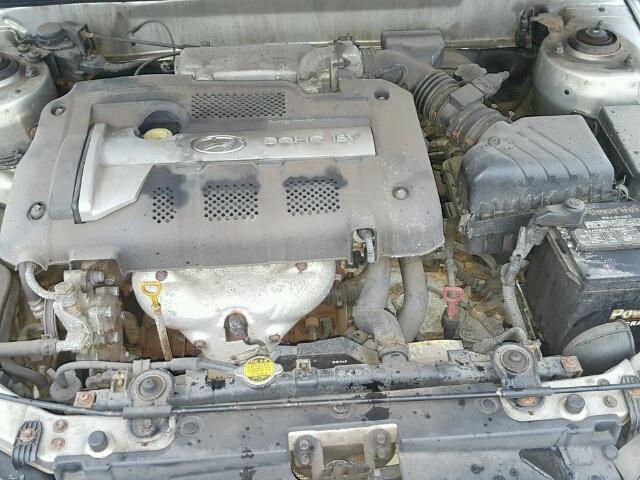 KMHDN46D84U909571 - 2004 HYUNDAI ELANTRA GL SILVER photo 7