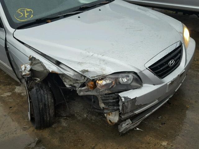 KMHDN46D84U909571 - 2004 HYUNDAI ELANTRA GL SILVER photo 9