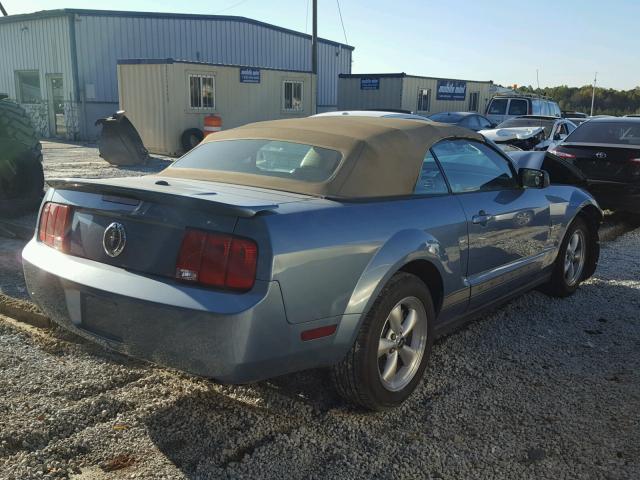 1ZVHT84NX75314019 - 2007 FORD MUSTANG BLUE photo 4