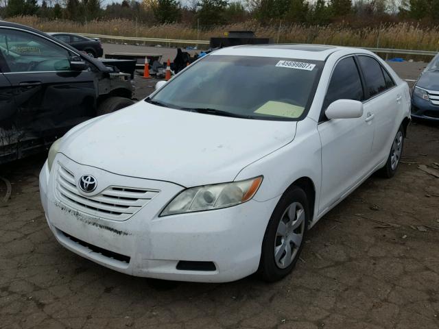 4T1BE46K27U572289 - 2007 TOYOTA CAMRY NEW WHITE photo 2