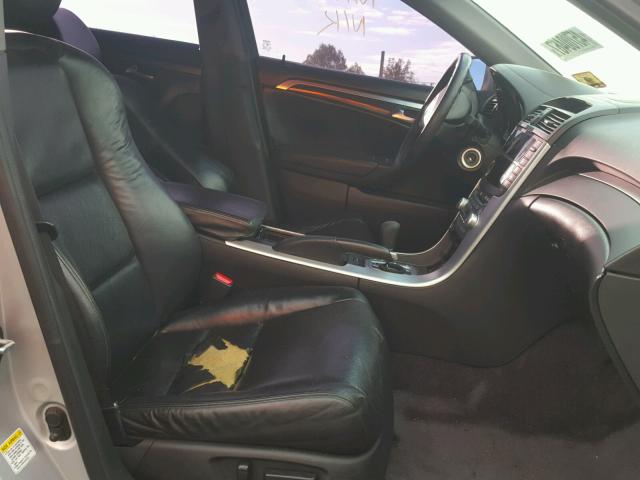 19UUA66217A048607 - 2007 ACURA TL SILVER photo 5