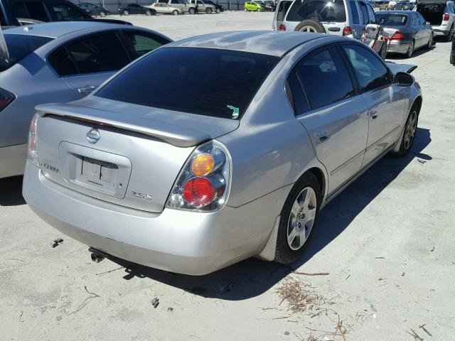 1N4AL11D33C108589 - 2003 NISSAN ALTIMA BAS GRAY photo 4