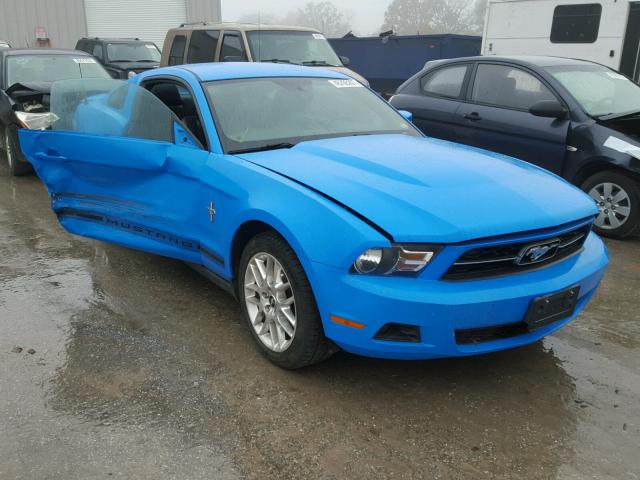 1ZVBP8AM7C5235780 - 2012 FORD MUSTANG BLUE photo 1