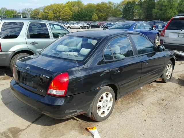 KMHDN45D31U176665 - 2001 HYUNDAI ELANTRA GL BLACK photo 4