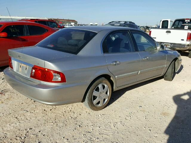 KNAGD126555380454 - 2005 KIA OPTIMA SILVER photo 4