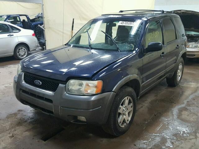 1FMYU93104KA15300 - 2004 FORD ESCAPE XLT BLUE photo 2