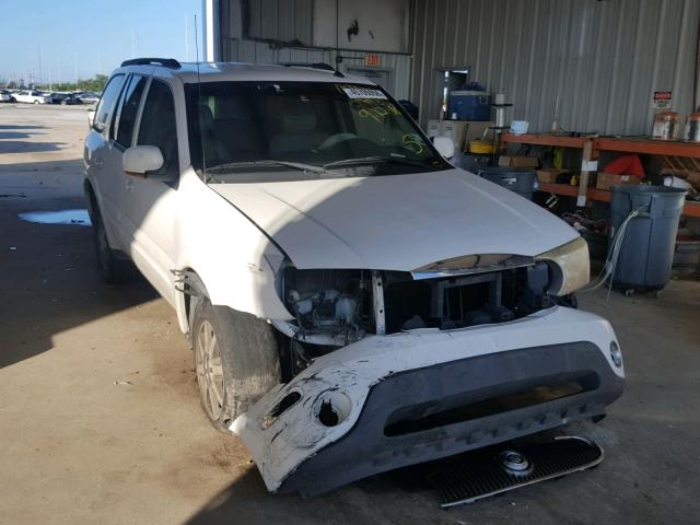 5GADS13S242229273 - 2004 BUICK RAINIER CX WHITE photo 1