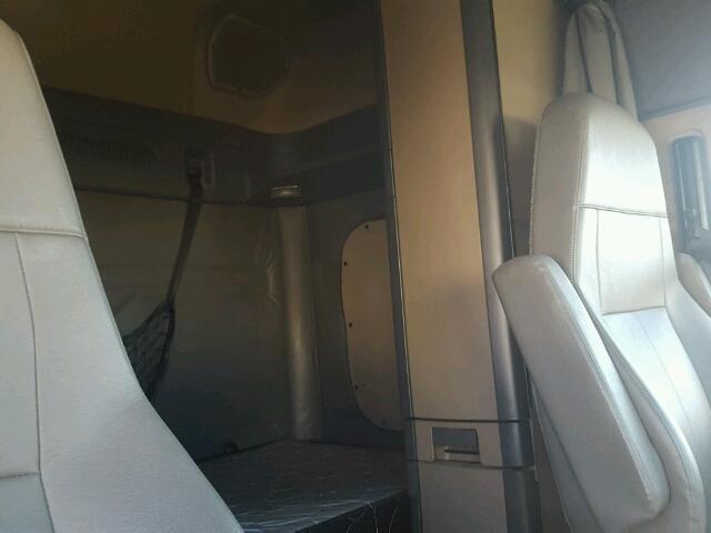 3AKJGLDV9FSGN7670 - 2015 FREIGHTLINER CASCADIA 1 WHITE photo 6