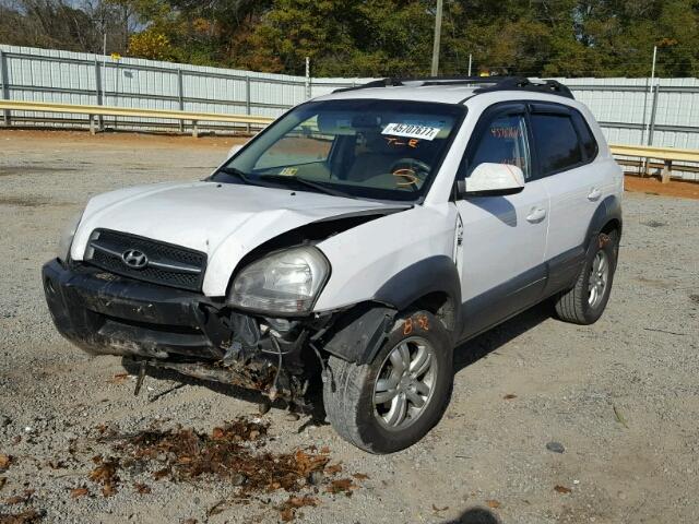 KM8JN72D88U866236 - 2008 HYUNDAI TUCSON WHITE photo 2