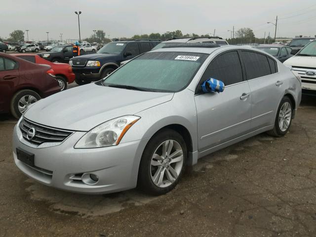 1N4BL2AP4AN522325 - 2010 NISSAN ALTIMA SILVER photo 2