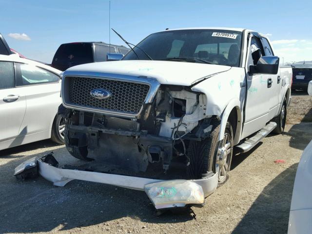 1FTPW12586KB04406 - 2006 FORD F150 SUPER WHITE photo 2