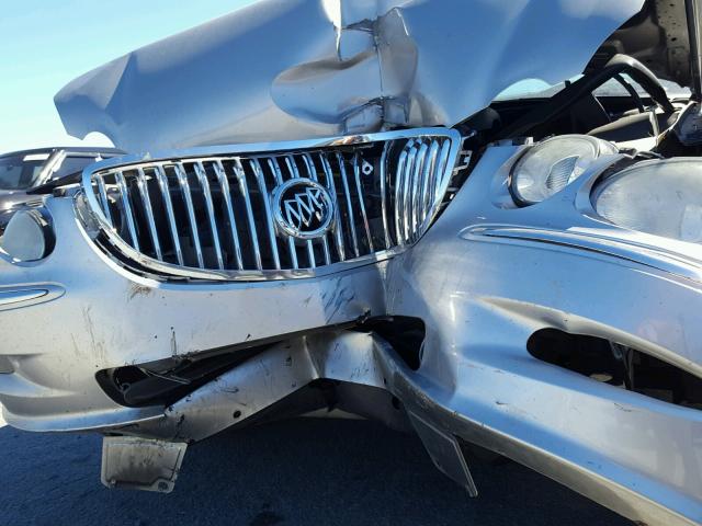 2G4WD582381155719 - 2008 BUICK LACROSSE C GRAY photo 9