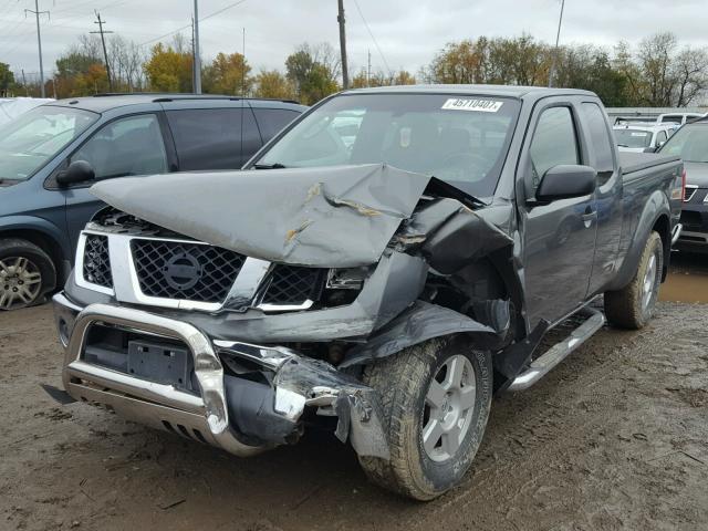 1N6AD06U07C459103 - 2007 NISSAN FRONTIER K GRAY photo 2