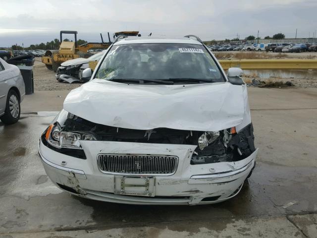 YV1SW592572664084 - 2007 VOLVO V70 2.5T WHITE photo 9