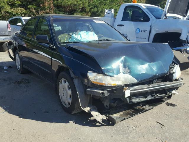 1HGCG5646WA170416 - 1998 HONDA ACCORD GREEN photo 1