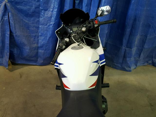 MLHPC4462E5102287 - 2014 HONDA CBR500 R WHITE photo 5