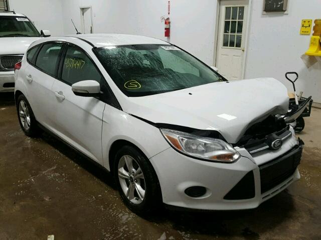 1FADP3K25DL270591 - 2013 FORD FOCUS WHITE photo 1