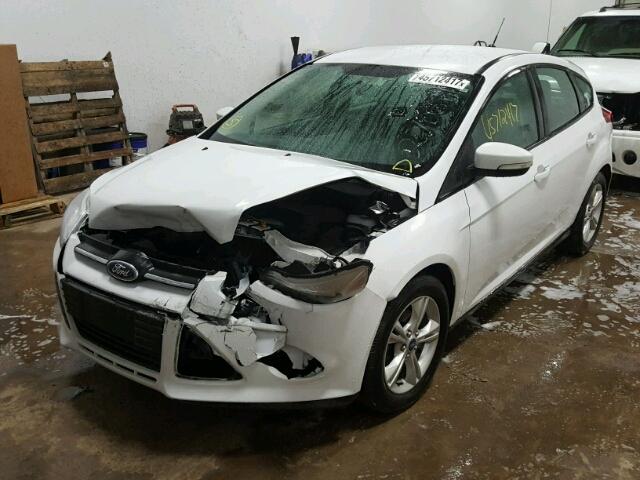 1FADP3K25DL270591 - 2013 FORD FOCUS WHITE photo 2