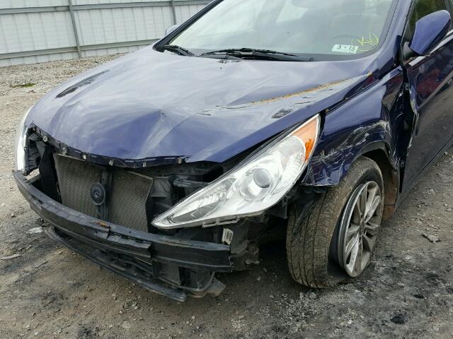 5NPEB4AC6BH066400 - 2011 HYUNDAI SONATA GLS BLUE photo 9