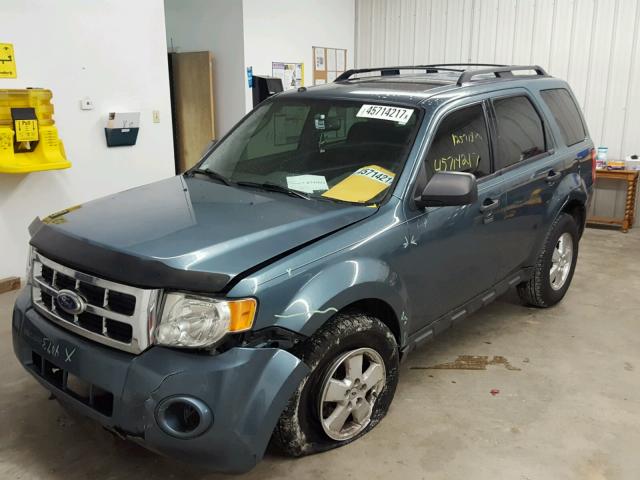 1FMCU9DG7BKC03158 - 2011 FORD ESCAPE XLT BLUE photo 2