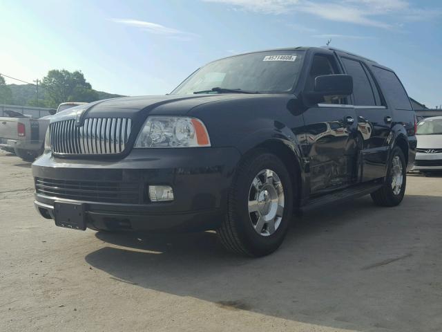 5LMFU27585LJ18520 - 2005 LINCOLN NAVIGATOR Siyah fotoğraf 2