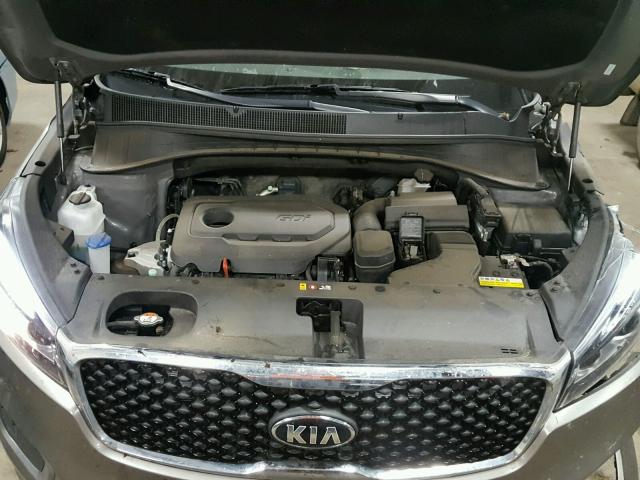 5XYPG4A33HG195611 - 2017 KIA SORENTO LX GRAY photo 7