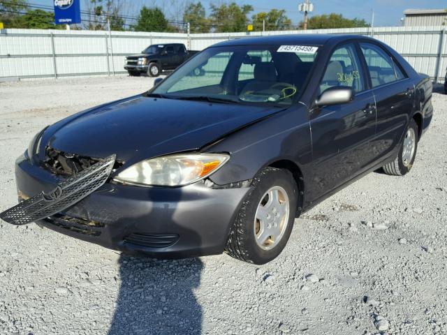 4T1BF32K83U552278 - 2003 TOYOTA CAMRY LE GRAY photo 2