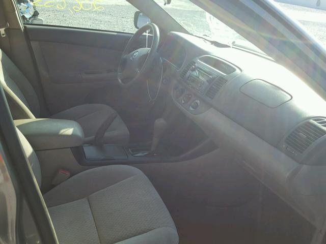 4T1BF32K83U552278 - 2003 TOYOTA CAMRY LE GRAY photo 5