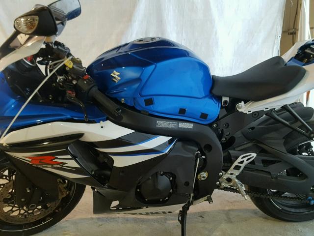 JS1GT78A5E2101388 - 2014 SUZUKI GSX-R1000 BLUE photo 7