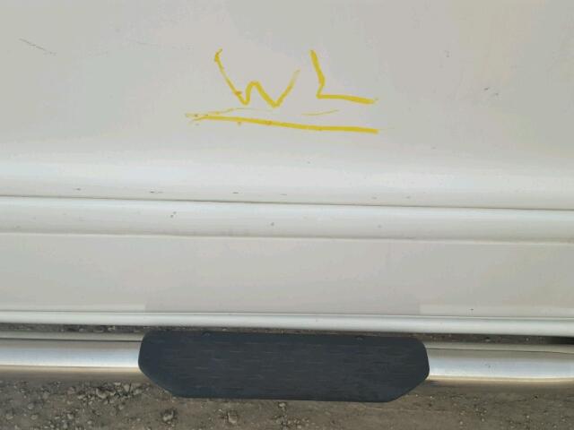 4JGAB72E8YA194245 - 2000 MERCEDES-BENZ ML 430 银色 照片 9