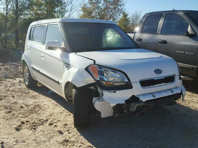 KNDJT2A20A7162582 - 2010 KIA SOUL + WHITE photo 1