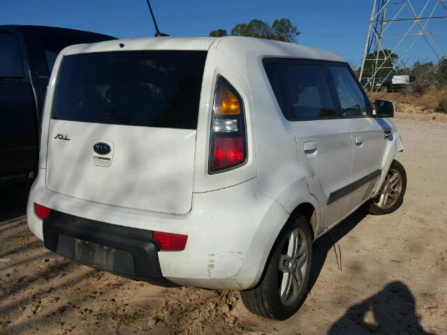 KNDJT2A20A7162582 - 2010 KIA SOUL + WHITE photo 4