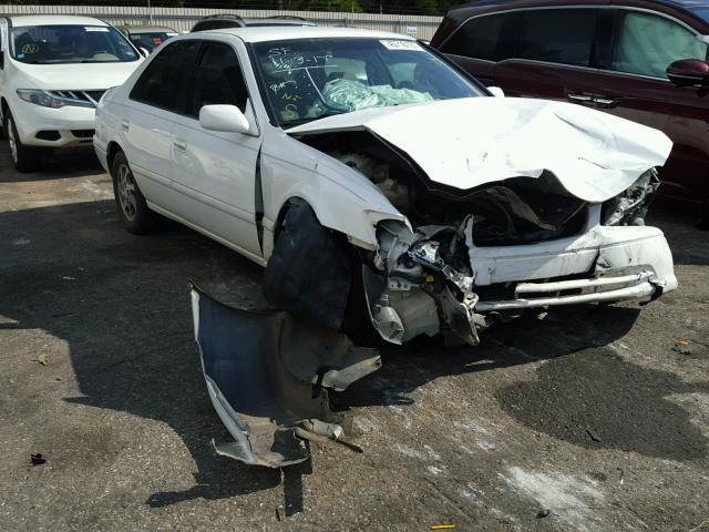 4T1BG22K2YU732516 - 2000 TOYOTA CAMRY CE WHITE photo 1