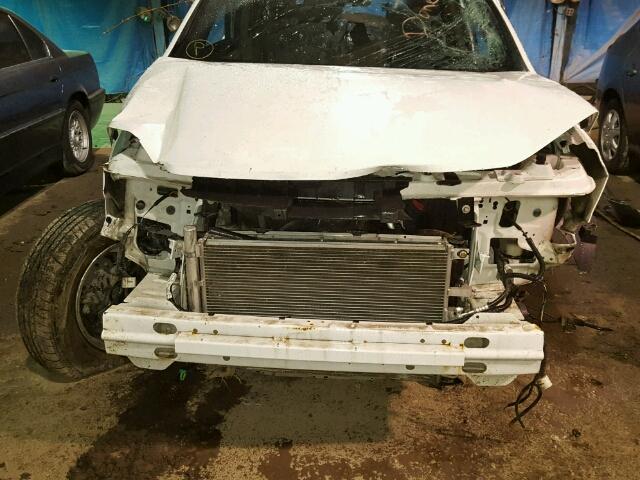 2CNDL13F986011916 - 2008 CHEVROLET EQUINOX LS WHITE photo 9