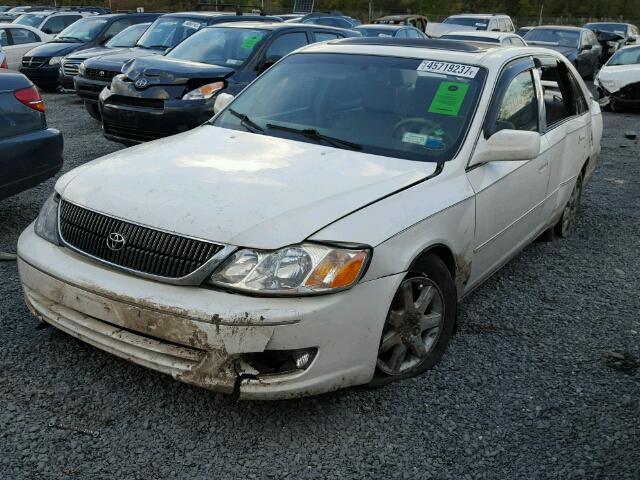 4T1BF28BXYU049926 - 2000 TOYOTA AVALON XL Ақ фото 2