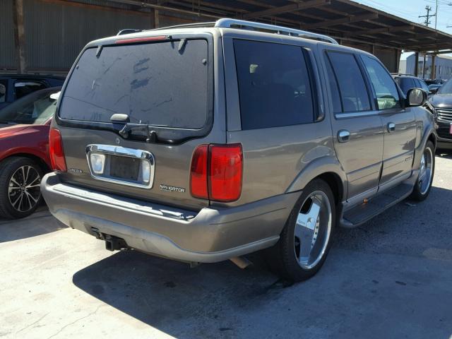 5LMEU27R12LJ08986 - 2002 LINCOLN NAVIGATOR BROWN photo 4