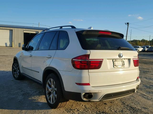 5UXZV4C52CL753084 - 2012 BMW X5 XDRIVE3 WHITE photo 3