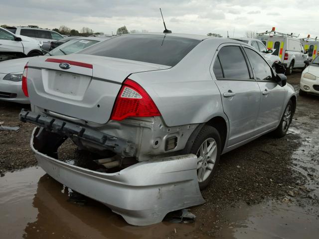 3FAHP0GA1BR344412 - 2011 FORD FUSION S SILVER photo 4