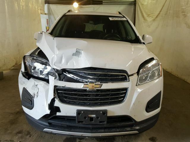 3GNCJPSB6GL161491 - 2016 CHEVROLET TRAX 1LT WHITE photo 9